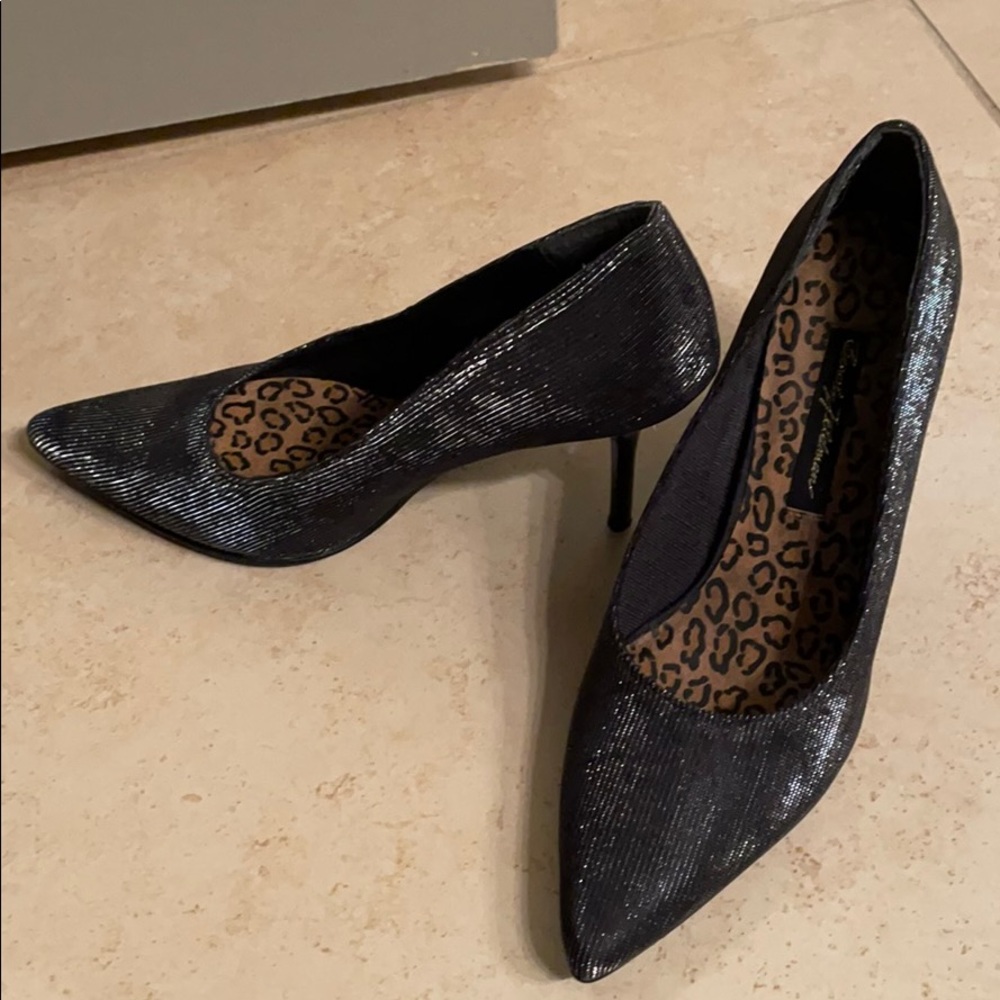 Beverly Feldman pumps